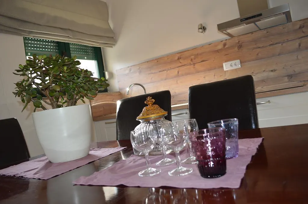 Downtown Accommodation 2Br Zadar 0*,  Hırvatistan