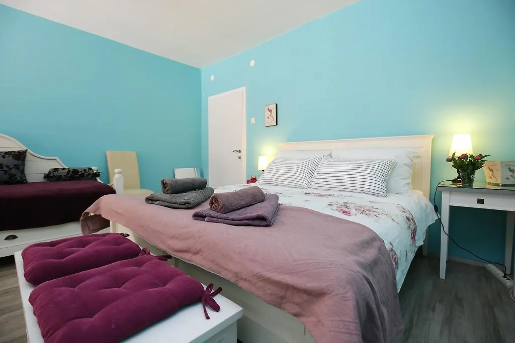Downtown Accommodation 2Br Zadar